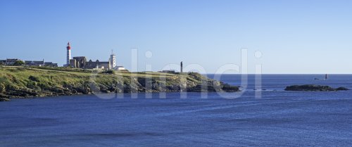 The Pointe Saint Mathieu with its semapahore, lighthouse, abbey ruins ...